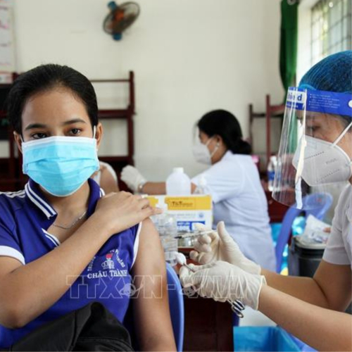 Kiên Giang Đề Nghị Tiêm Mũi Ba Vaccine Phòng COVID-19 Cho Học Sinh